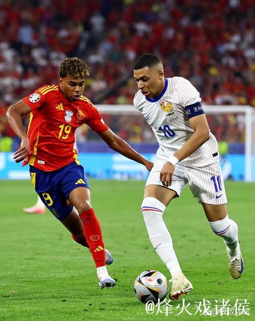 亚马尔刷新欧冠纪录,逆袭2-1,超越姆巴佩 亚马尔刷新欧冠纪录,逆袭2-1,超越姆巴佩